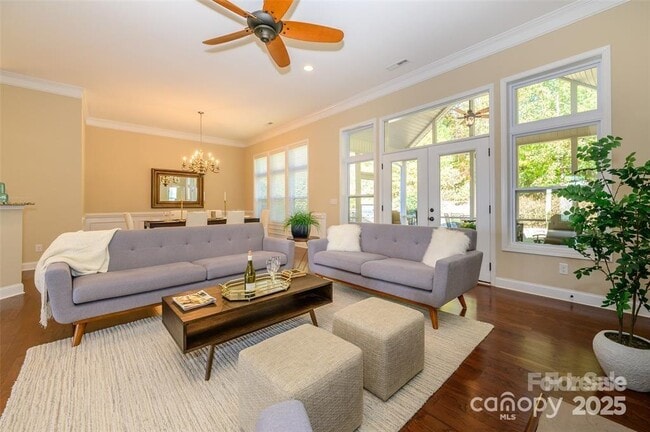 Building Photo - 4406 Carrington Dr