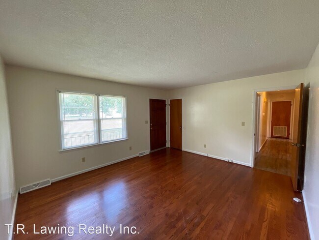 Foto del edificio - 3 br, 1.5 bath House - 316 Davis Road