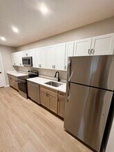 Building Photo - 15 Mountain Rd