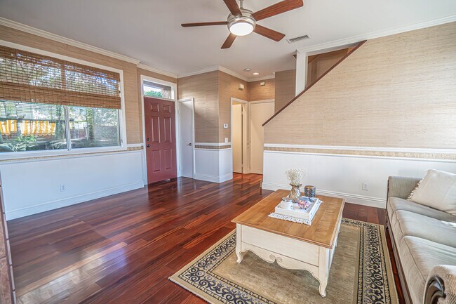Building Photo - 27887 Skycrest Cir Dr