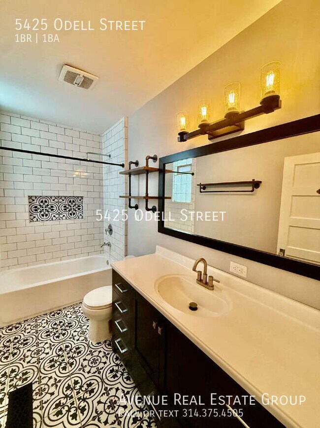 Foto del edificio - 5425 Odell St