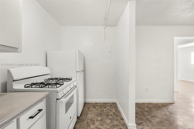 Foto del edificio - 126 SW 18th Ave