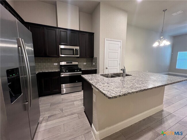 Foto del edificio - 1219 FM306