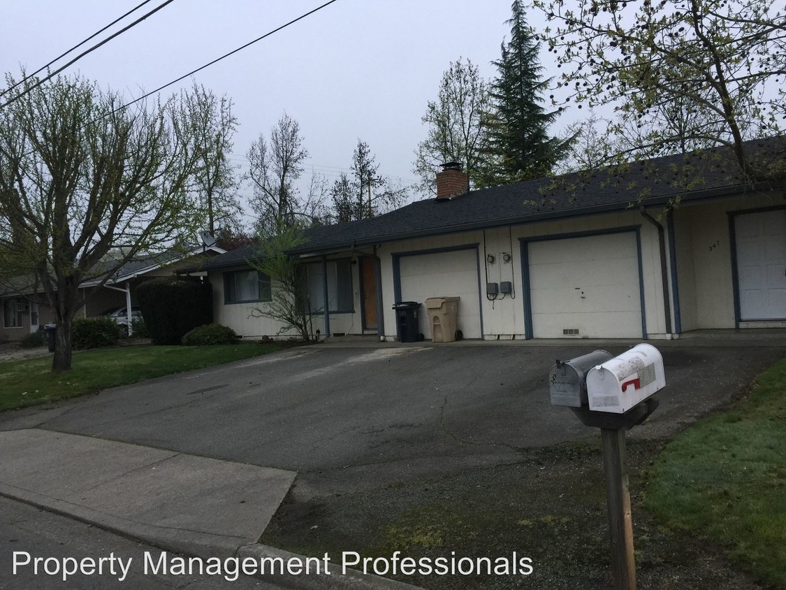 337 NE Beacon Dr, Grants Pass, OR 97526 House Rental in Grants Pass