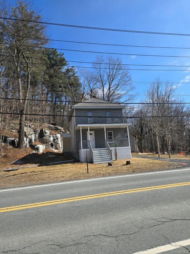 Building Photo - 31 E Cold Spring Rd