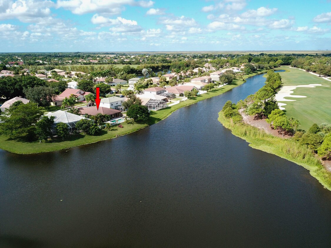 Foto principal - 1682 S Club Drive