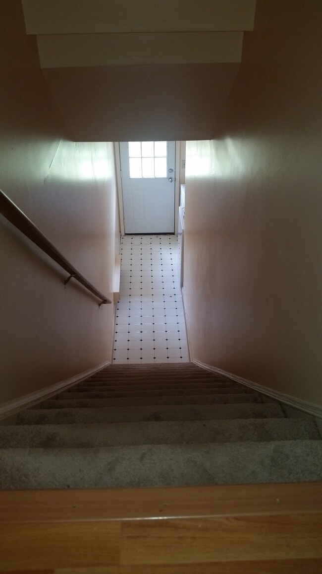 Walkout to washer, dryer and fenced-in backyard - 2469 Wentworth Drive