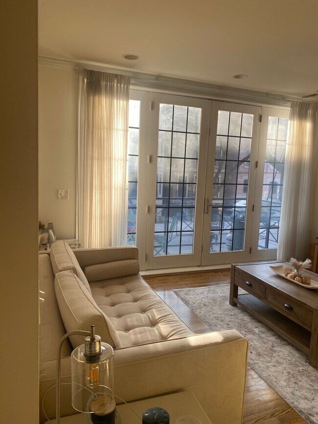 Foto del edificio - 1446 N North Park Avenue