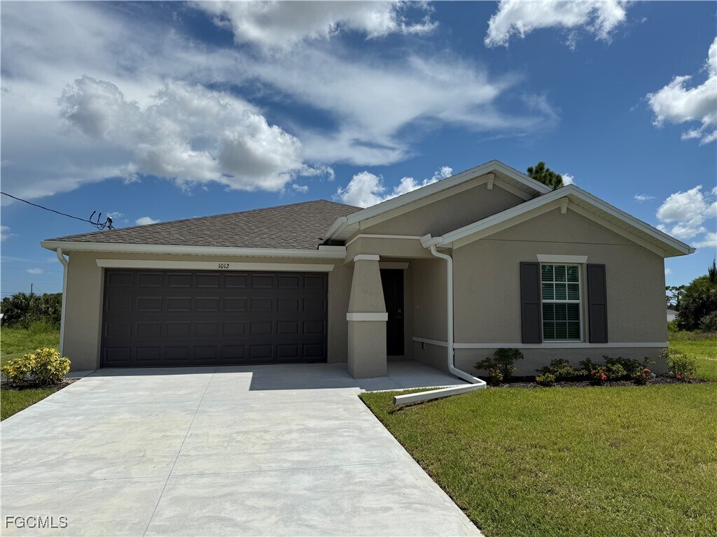 Foto principal - 1012 NE 32nd Ln