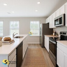 Building Photo - 3821 SW 43rd Ct