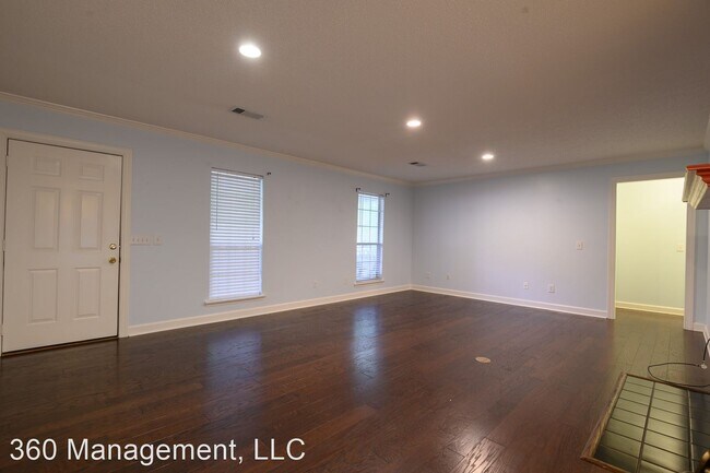 Building Photo - 3 br, 2 bath House - 220 Ridgewood Court