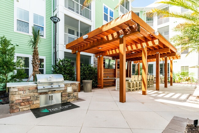 Building Photo - Trails at Hunters Lake