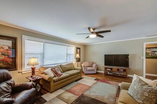 Foto del edificio - 2704 S Terrace Rd