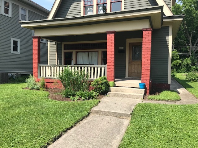 Charming Dutch colonial - 1106 N Keystone Ave