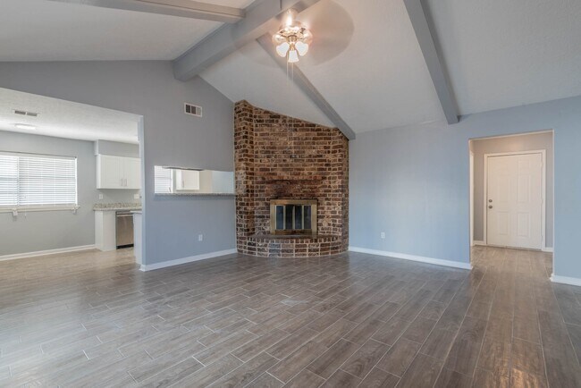 Foto del edificio - 423 Gentilly Dr