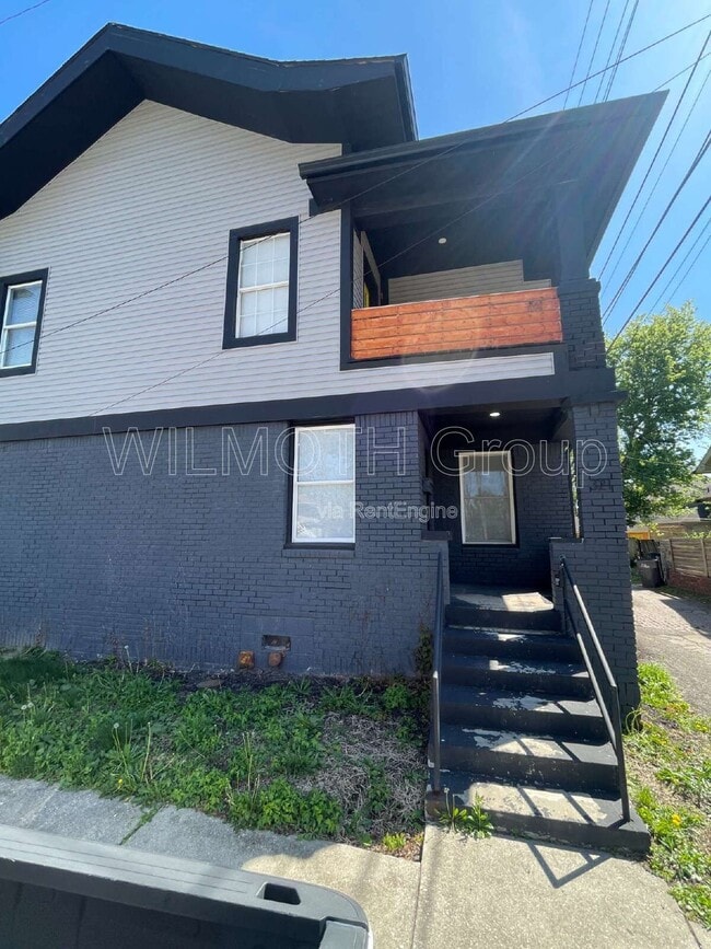 Building Photo - 321 E 31st St