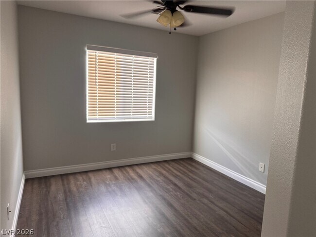 Foto del edificio - 8937 Austin Ridge Ave