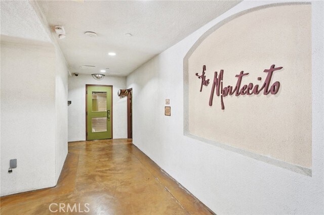 Foto del edificio - 2001 Artesia Blvd