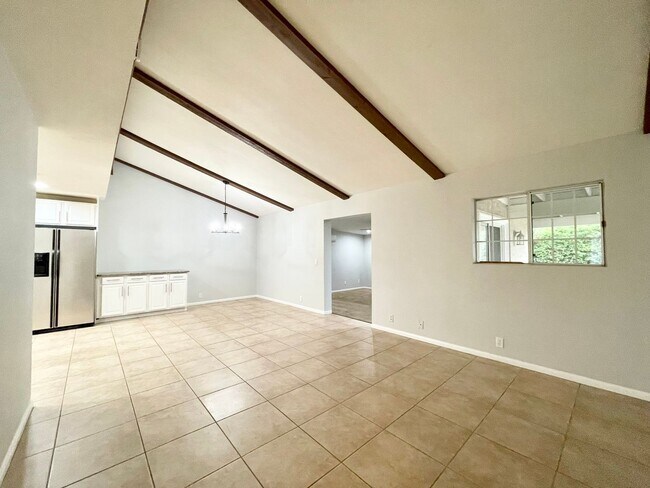 Foto del edificio - 3 Bedroom 2 Bathroom Home on Cul-De-Sac in...