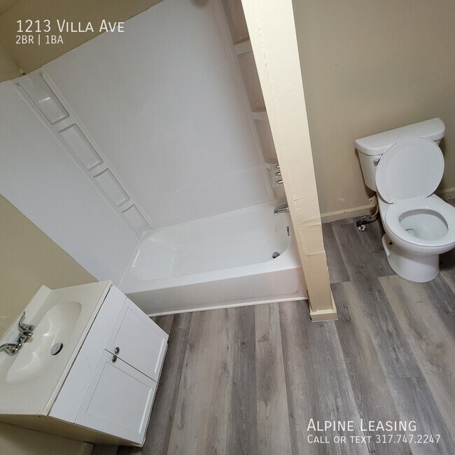 Building Photo - 1213 Villa Ave