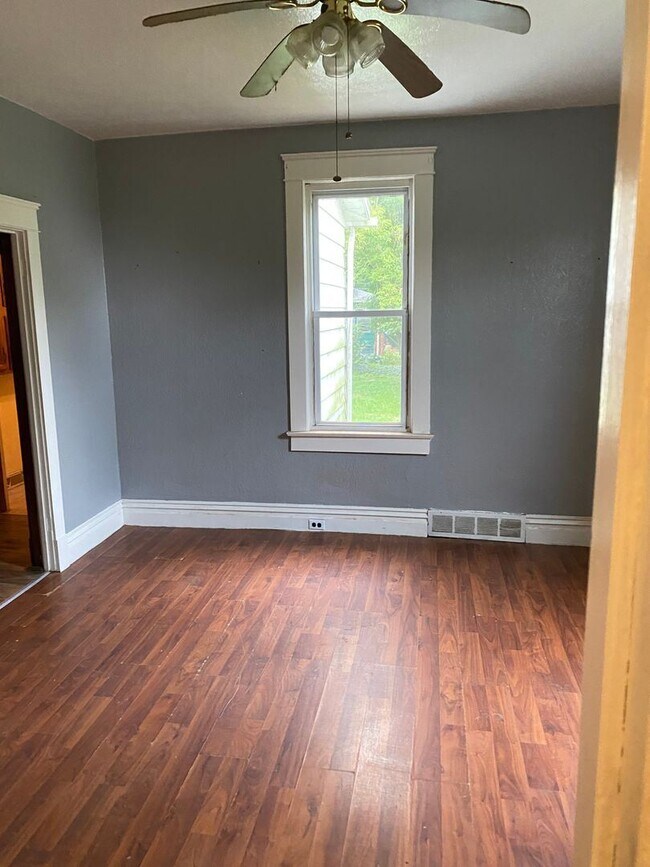 Foto del edificio - 4 br, 1.5 bath House - 1802 Moravia St