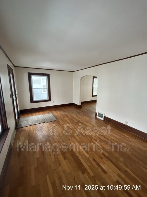 Foto del edificio - 1213 Edward St