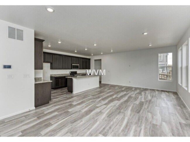 Building Photo - New build Alameda &amp; Buckley