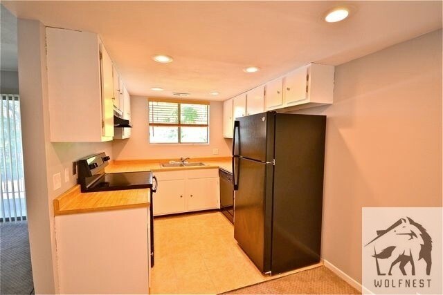 Primary Photo - Beautiful 1 Bedroom Eastside Condo