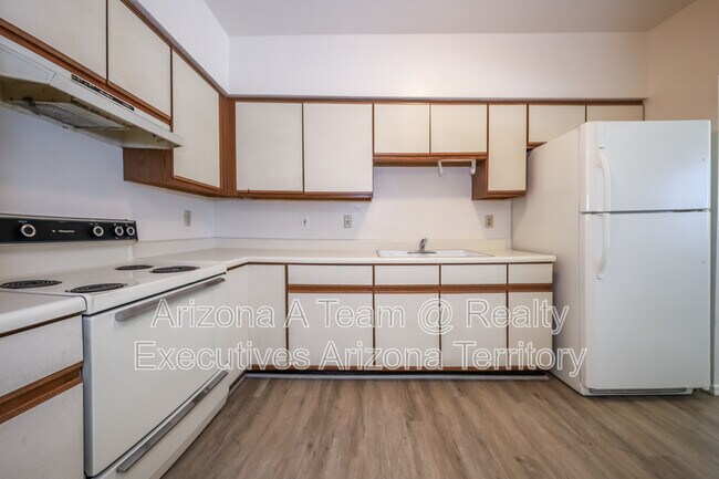 Foto del edificio - 312 E 24th St