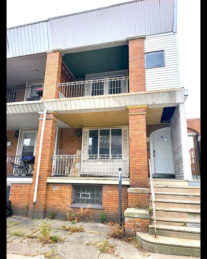 Primary Photo - 5448 Walnut St