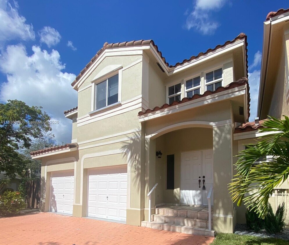 Primary Photo - 17037 SW 39th St