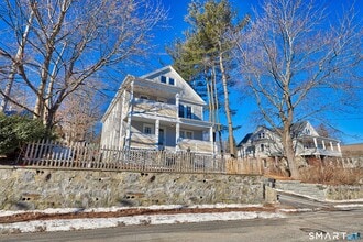 Building Photo - 78 Maplewood Ave