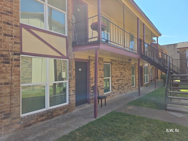 Foto del edificio - 830 Victoria Dr