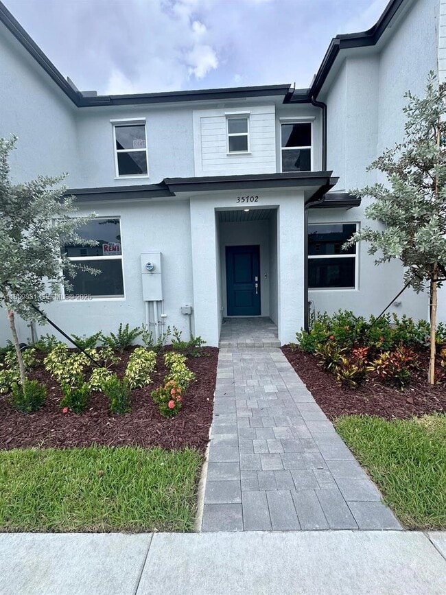 Building Photo - 35702 SW 178th Ct