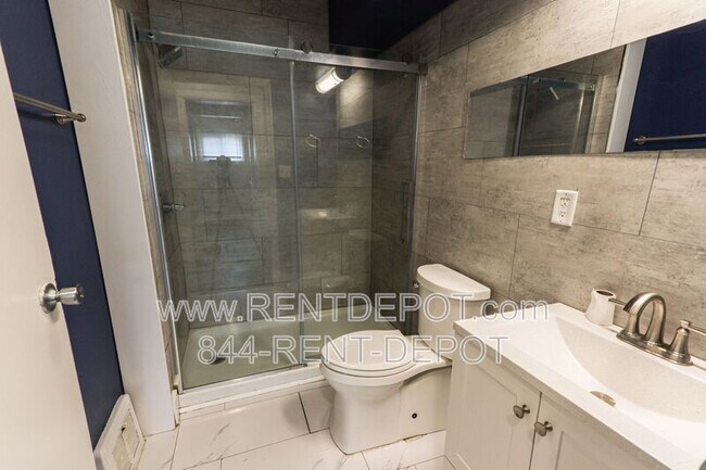 Building Photo - 2501 N Evans Ave