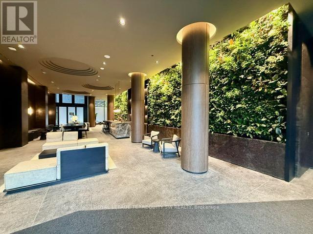 Building Photo - 110 Broadway Ave