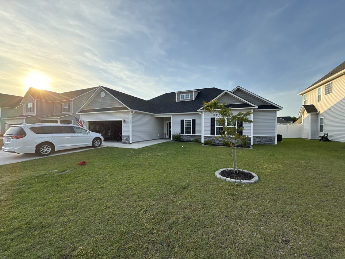 Primary Photo - 1005 Clydesdale Ct