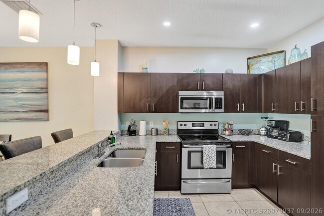 Foto del edificio - 2353 SE 5th St