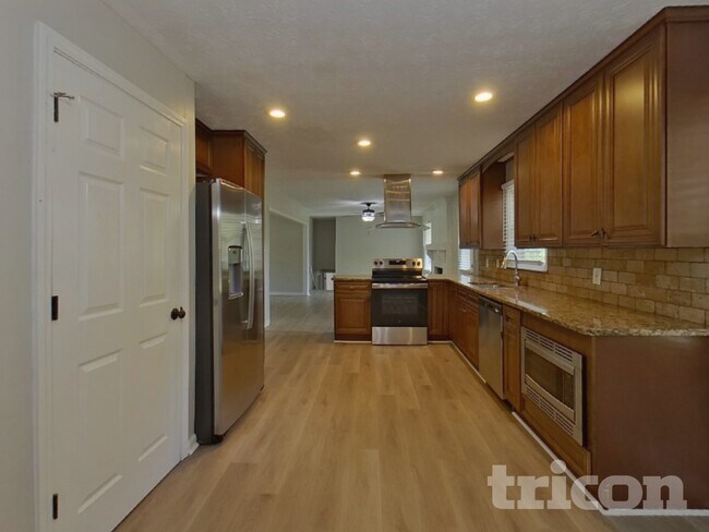 Foto del edificio - 105 Cook Ln