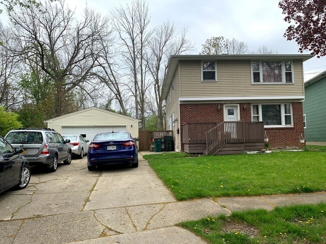 Building Photo - 101 Dale Dr