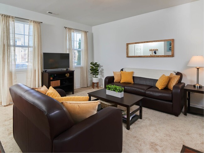 Living Room - 142 Candleford Hts