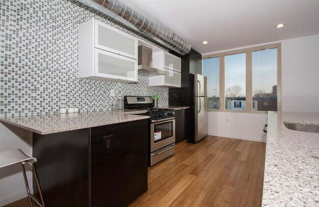 Foto del edificio - 459 E Girard Ave