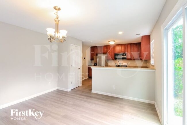 Building Photo - 127 Meadowvale Ln