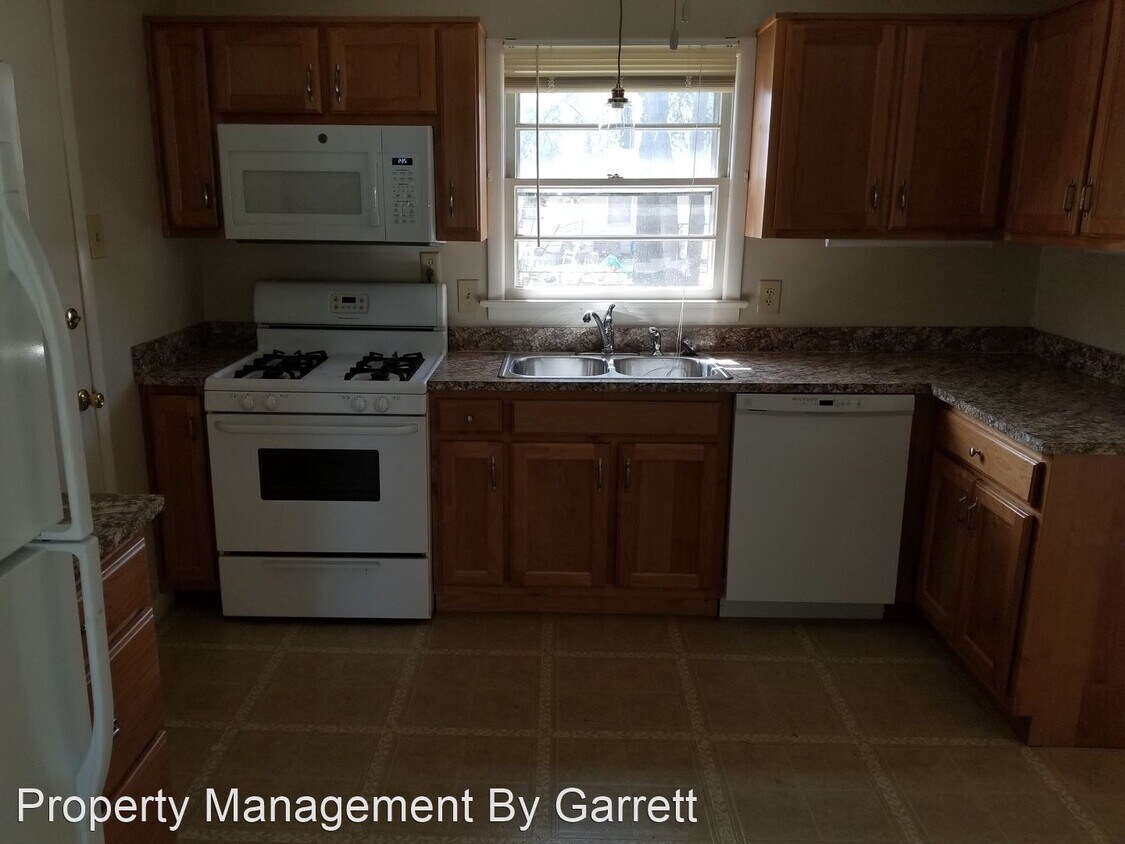 Building Photo - 3 br, 2 bath House - 12 Clemwood Parkway