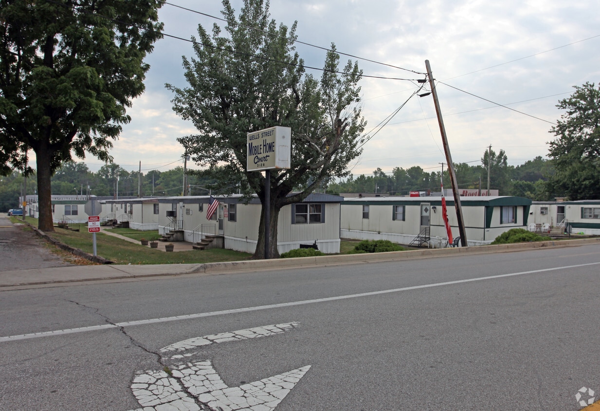 Primary Photo - Wells Street Mobile Home Court