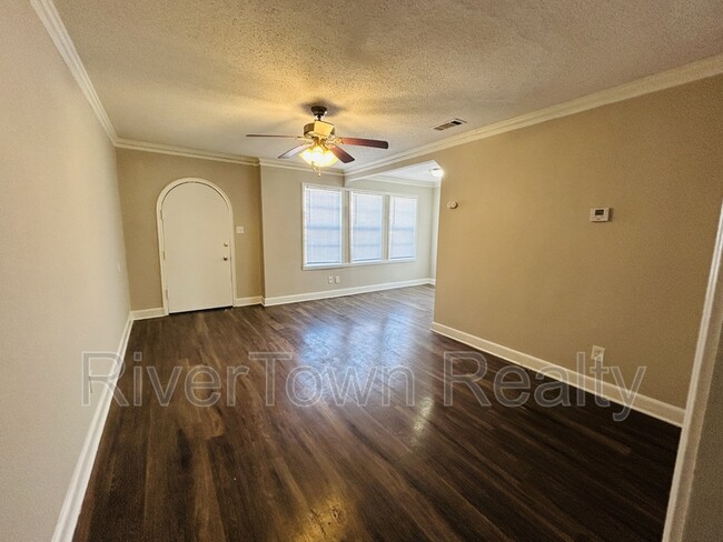 Foto del edificio - 2173 Albany Ave