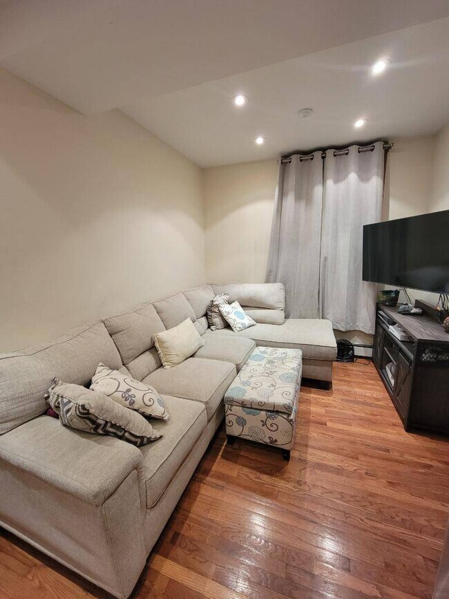 Foto del edificio - 22-44-44 29th St
