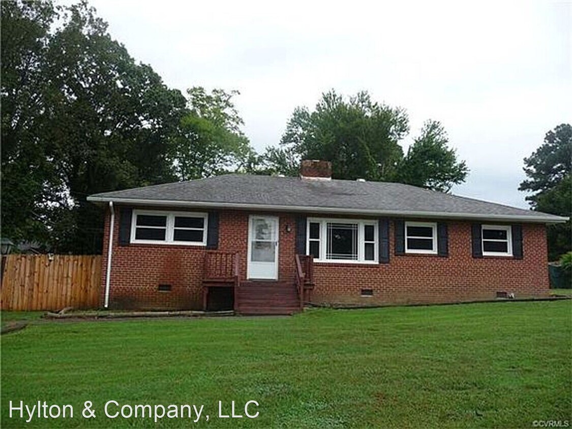 Primary Photo - 4 br, 2 bath House - 2801 Cogbill Road