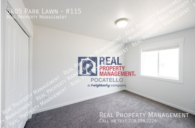 Foto del edificio - 5405 Park Lawn Dr