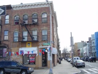 Building Photo from 2008 - 562 Evergreen Ave